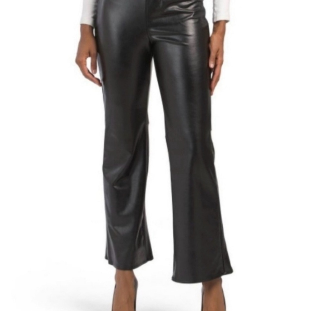 🆕Vince Camuto Black Flare Leather‎ Pants